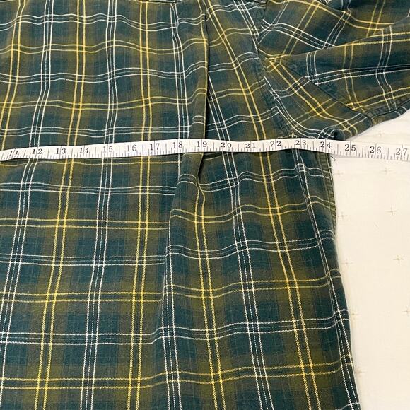 Duluth Trading Co Men’s L Green Plaid Flannel Shirt Long Sleeve Button-Down - Picture 8 of 11
